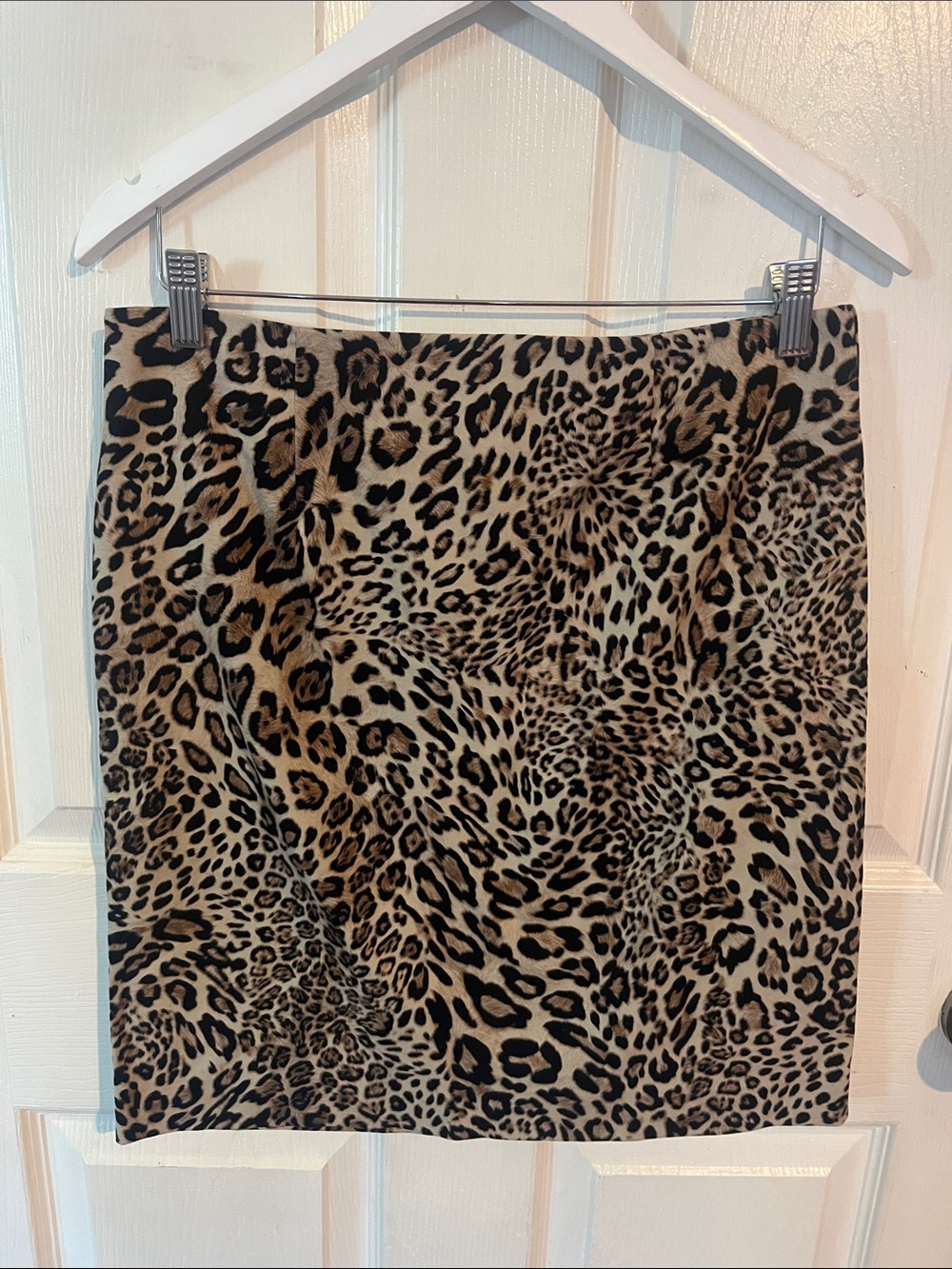 Elliott Lauren Leopard Print Pencil Skirt in Tan and Black